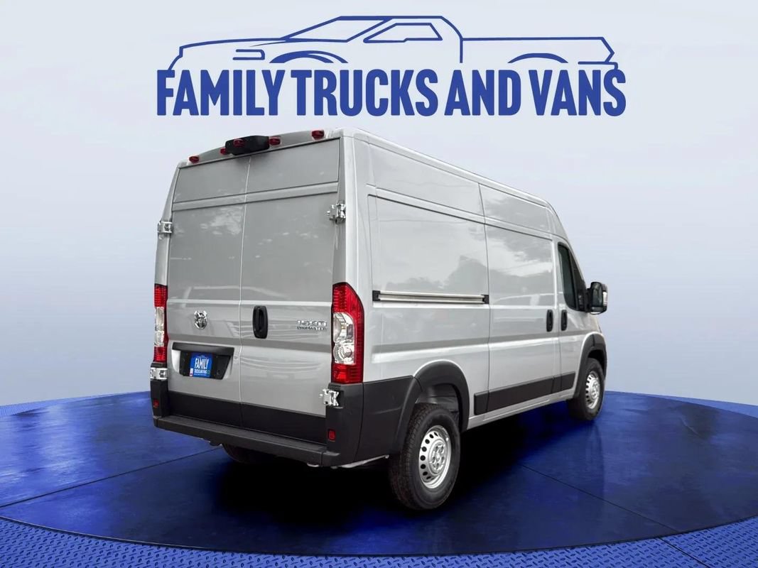 Used 2026 RAM ProMaster 1500 w/ Safety Group FWD image 5