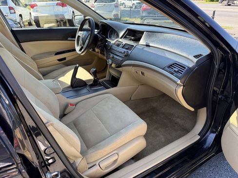 Used 2012 Honda Accord LX image 13
