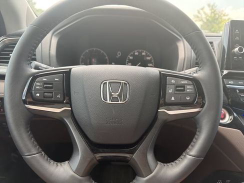 Used 2026 Honda Odyssey Elite image 32
