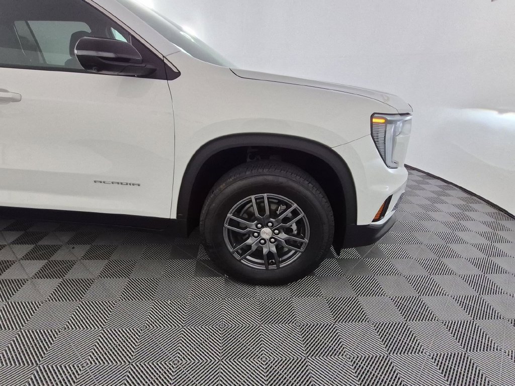 Certified 2025 GMC Acadia Elevation FWD image 11