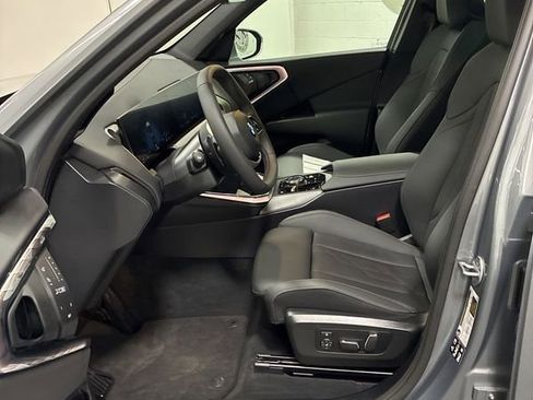 Used 2025 BMW X3 xDrive30i w/ Premium Package AWD/4WD image 17