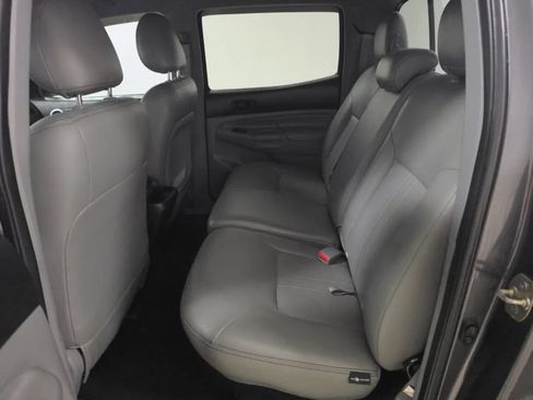 Used 2014 Toyota Tacoma PreRunner w/ SR5 Package RWD image 6