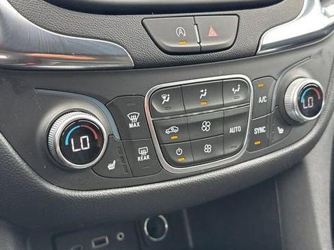 Used 2024 Chevrolet Equinox LT AWD/4WD image 28