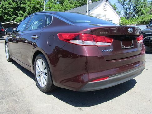 Used 2016 Kia Optima LX w/ Option Group 014 FWD image 5