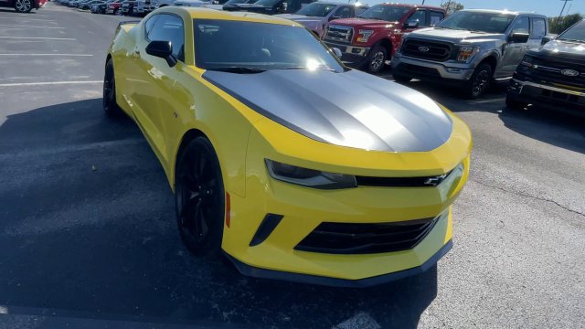 Used 2017 Chevrolet Camaro LT RWD image 4