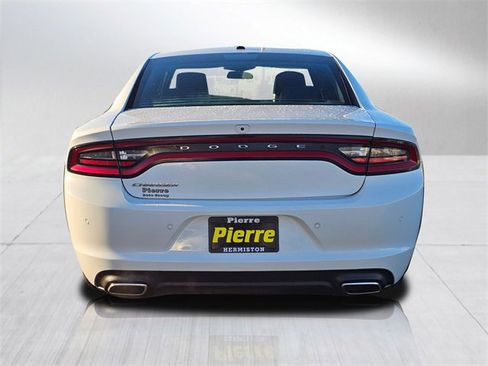 Used 2022 Dodge Charger SXT w/ Leather Interior Group image 5
