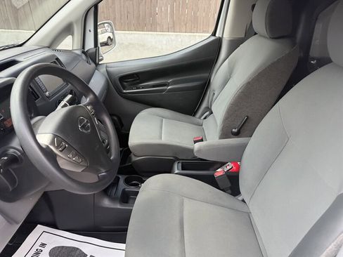 Used 2021 Nissan NV200 SV w/ Back Door Glass Package image 23