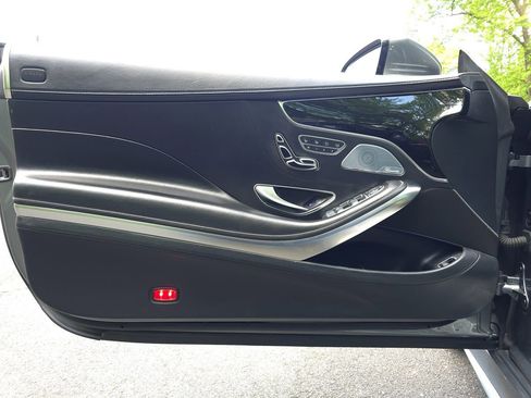 Used 2017 Mercedes-Benz S 550 Cabriolet image 32