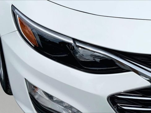 Used 2022 Chevrolet Malibu LT FWD image 29