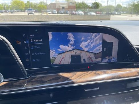 Used 2021 Cadillac Escalade Sport Platinum AWD/4WD image 21