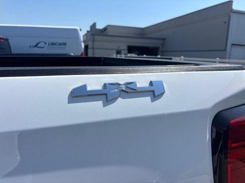 Used 2026 GMC Sierra 1500 Pro w/ Pro Value Package AWD/4WD image 7