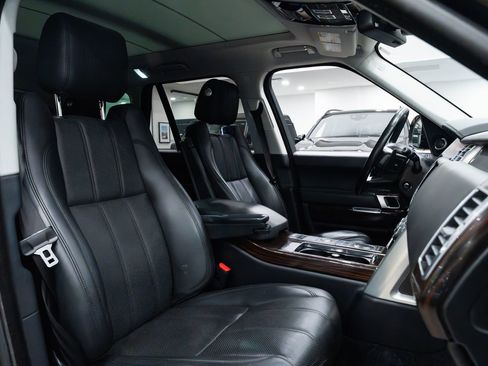 Used 2016 Land Rover Range Rover HSE image 10