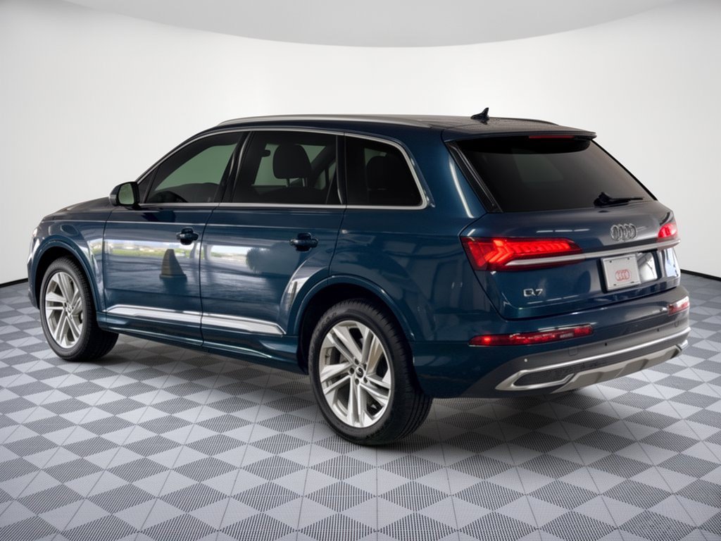 Used 2022 Audi Q7 3.0T Premium Plus w/ Premium Plus Package AWD/4WD image 3