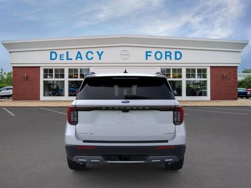 New 2026 Ford Explorer Active w/ Active Comfort Package image 6