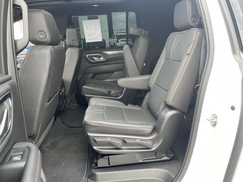 Used 2023 Chevrolet Suburban RST w/ Luxury Package AWD/4WD image 26