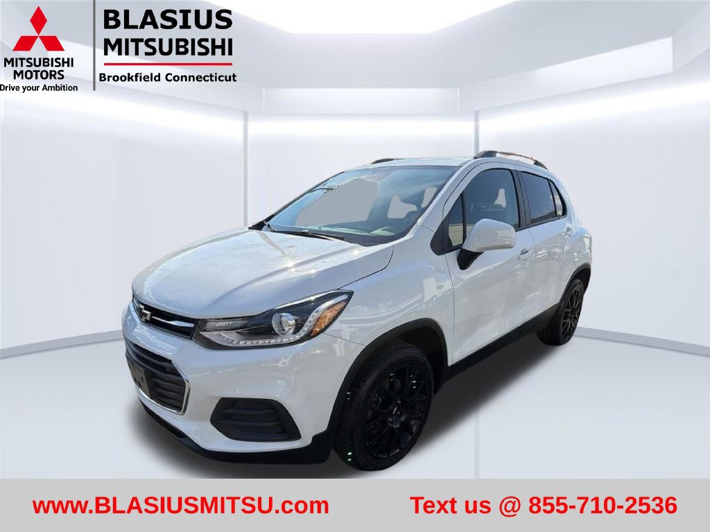 Used 2022 Chevrolet Trax LT w/ Sport Edition AWD/4WD image 3