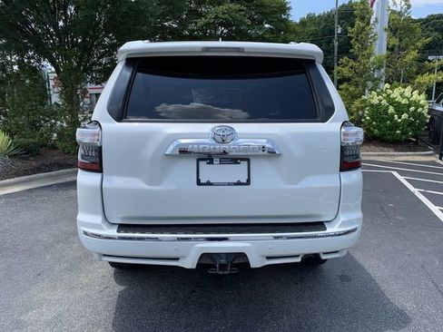 Used 2017 Toyota 4Runner Limited AWD/4WD image 7