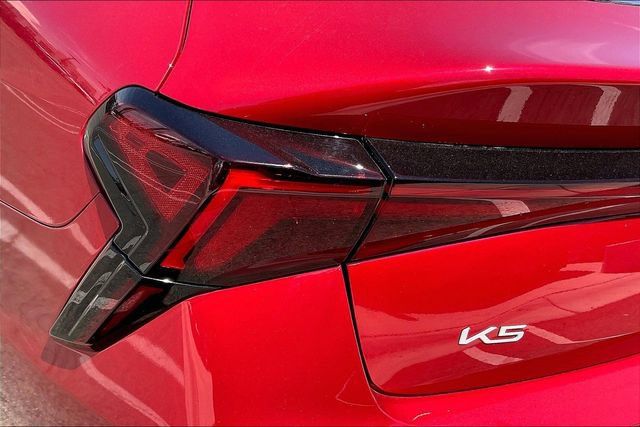 Used 2025 Kia K5 LXS FWD image 28