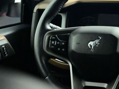 Used 2023 Ford Bronco Outer Banks image 10