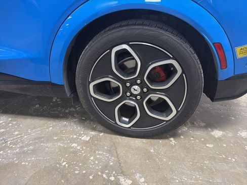 Used 2022 Ford Mustang Mach-E GT image 5