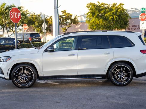 Used 2022 Mercedes-Benz GLS 450 4MATIC image 10