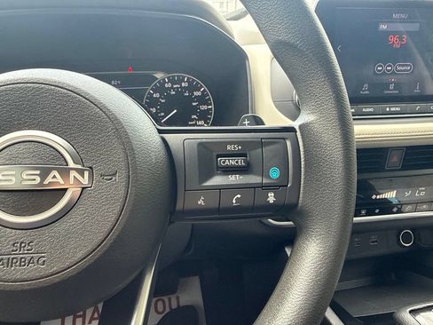 Used 2023 Nissan Rogue SV FWD image 18