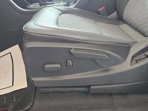 Used 2021 Chevrolet Colorado Z71 image 12