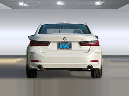 Used 2026 BMW 330i Sedan w/ Premium Package RWD image 9