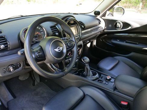 Used 2017 MINI Cooper Clubman S image 2