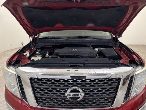 Used 2017 Nissan Titan SV RWD image 14