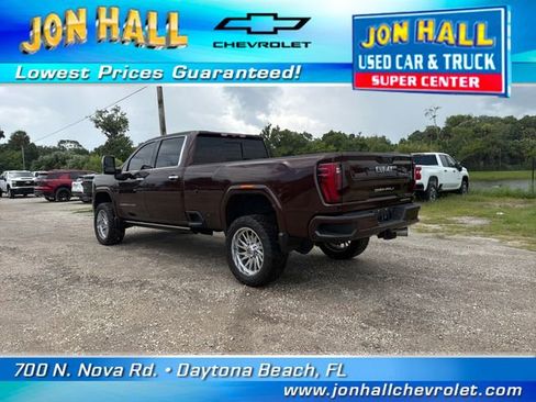 Used 2024 GMC Sierra 3500 Denali Ultimate AWD/4WD image 9