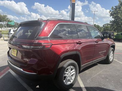 New 2025 Jeep Grand Cherokee Laredo w/ Luxury Tech Group I