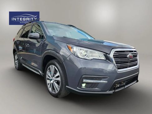 Used 2019 Subaru Ascent Limited image 1