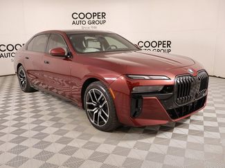 Used 2024 BMW 760i xDrive video 1
