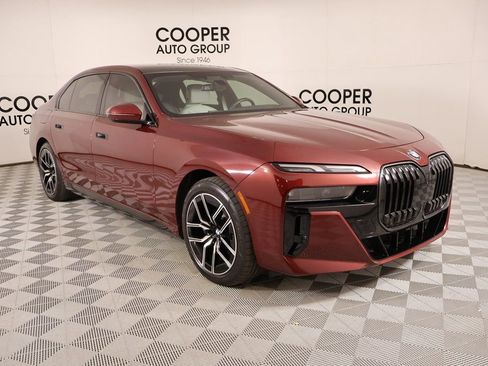 Used 2024 BMW 760i xDrive image 1