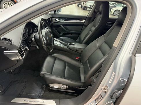 Used 2016 Porsche Panamera S image 15