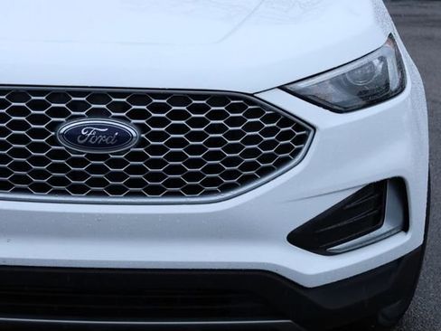 Used 2024 Ford Edge SEL AWD/4WD image 2