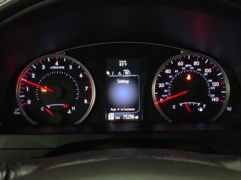 Used 2017 Toyota Camry SE image 7