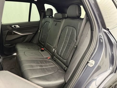 Used 2020 BMW X5 M50i AWD/4WD image 33