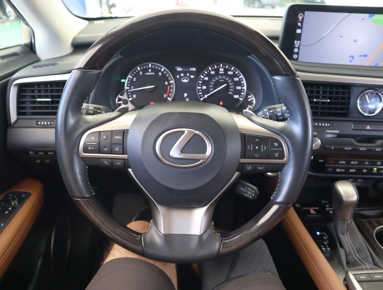 Used 2021 Lexus RX 350L Luxury w/ Accessory Package AWD/4WD image 55