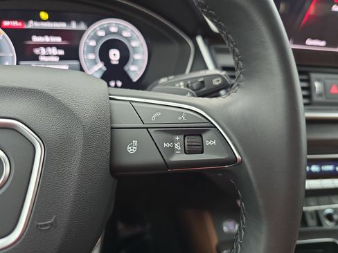 Used 2025 Audi Q5 e Premium Plus w/ Premium Plus Package image 18