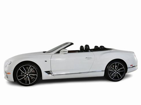 Used 2020 Bentley Continental GT V8 image 10