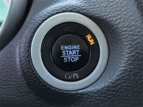 Used 2019 Dodge Journey SE w/ Blacktop Package image 37