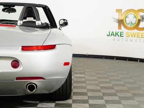 Used 2002 BMW Z8 image 17