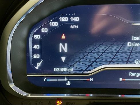 Used 2023 GMC Yukon XL AT4 image 13