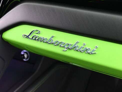 Used 2024 Lamborghini Urus S image 36