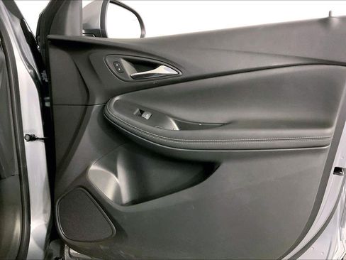 Used 2025 Buick Encore GX Preferred FWD image 25