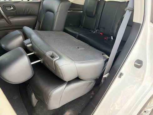 Used 2024 Nissan Armada SV image 33