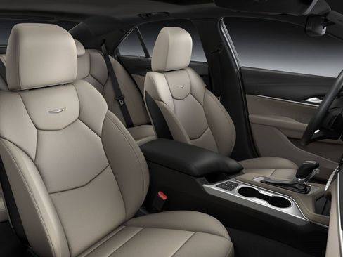 New 2025 Cadillac CT4 Premium Luxury image 28