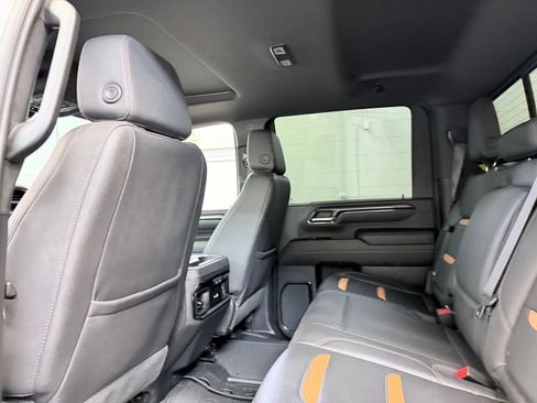 Used 2024 GMC Sierra 2500 AT4 w/ AT4 Premium Plus Package AWD/4WD image 24